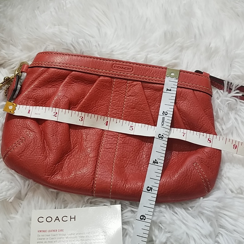 Vintage Coach wristlet - Picture 7 of 7